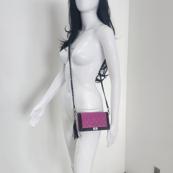 Chanel Boy Yen Wallet - Purple/Black Quilted Lambskin w/ removable chain (woc) - Picture 2 of 16